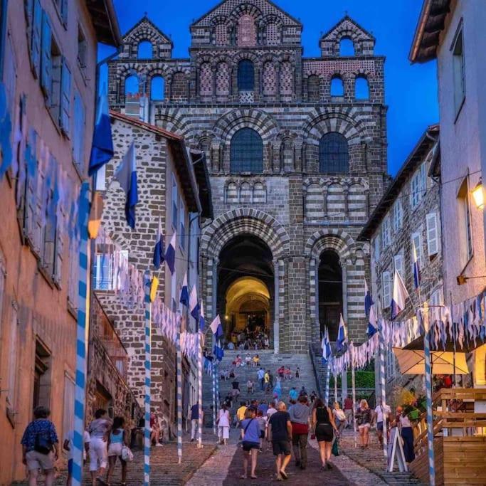 Maison Atypique - Centre Historique - Puy En Velay Le Puy-en-Velay Zewnętrze zdjęcie